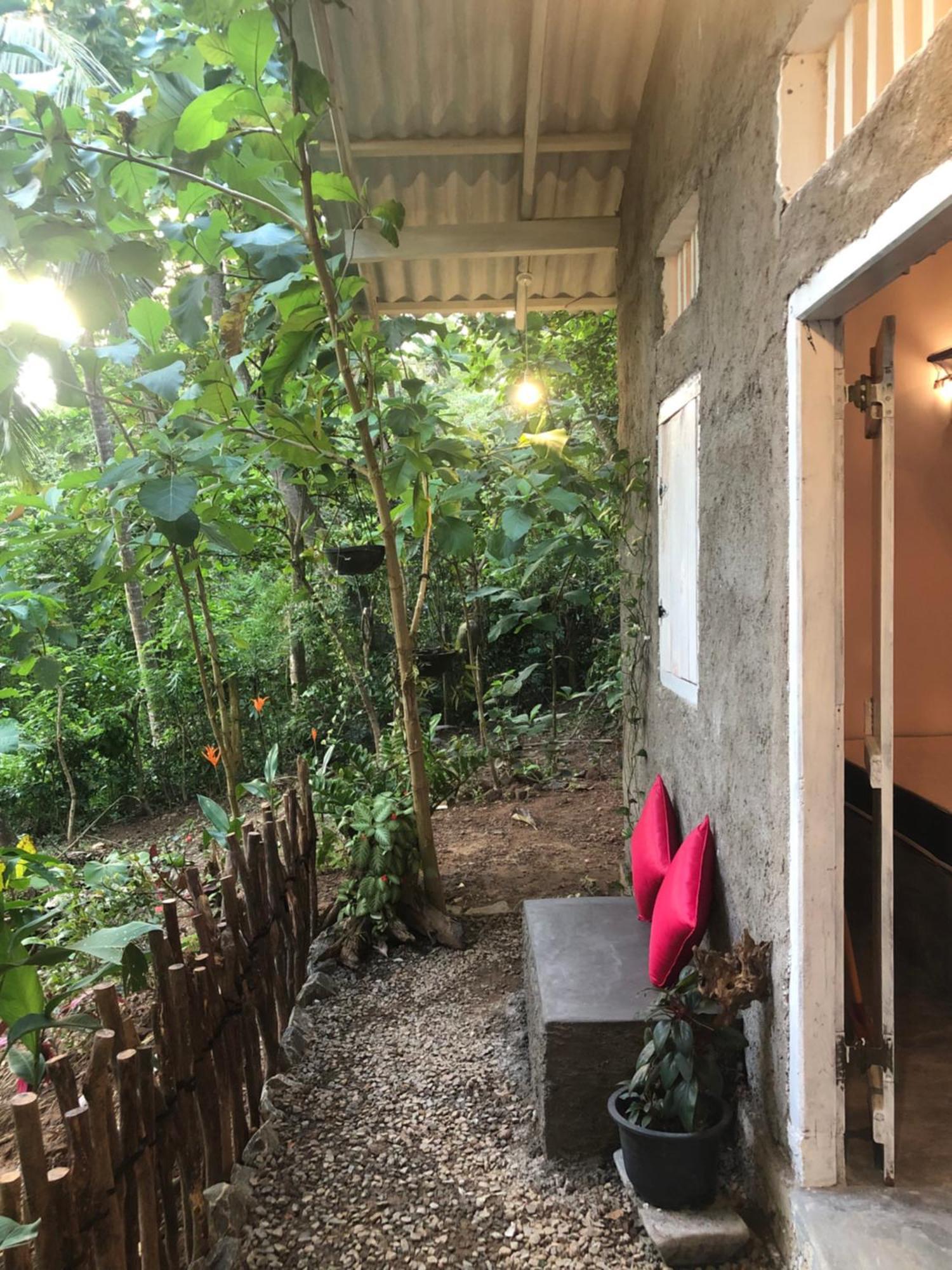 Linu Homestay Dikwella Sur Exterior foto